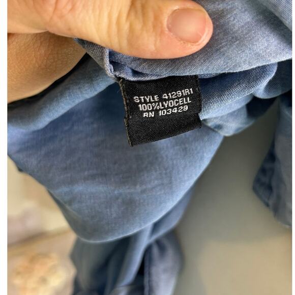 Intro Women's Size 2X Roll Tab Sleeve Medium Blue Chambray Blouse #0468 - Picture 7 of 12